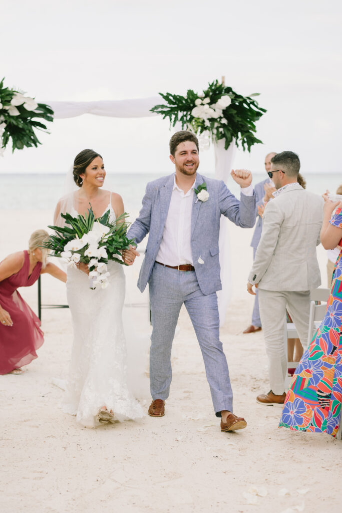 How to pick a destination wedding location